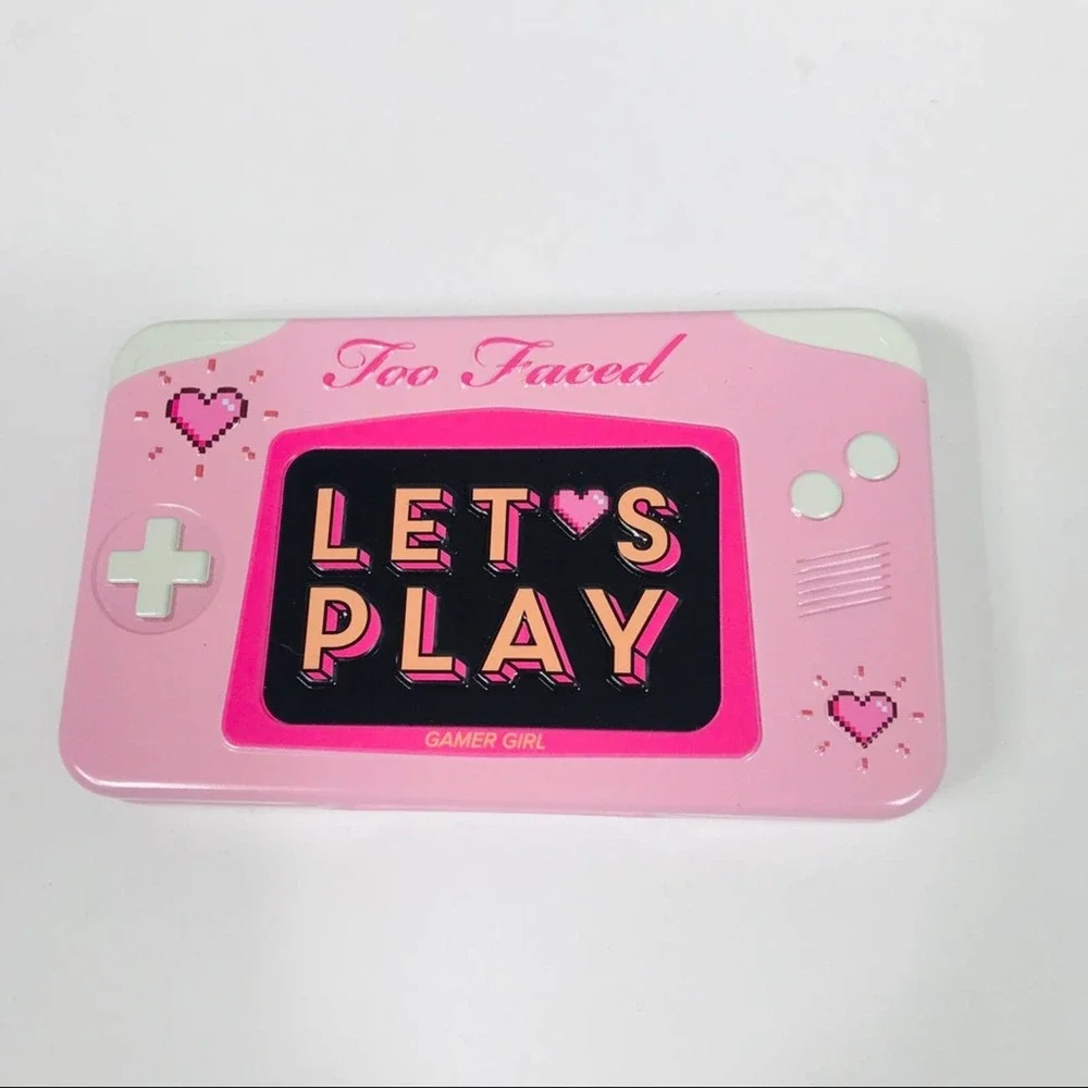 Too Faced Let’s Play Mini Eyeshadow Palette - Picture 2 of 5